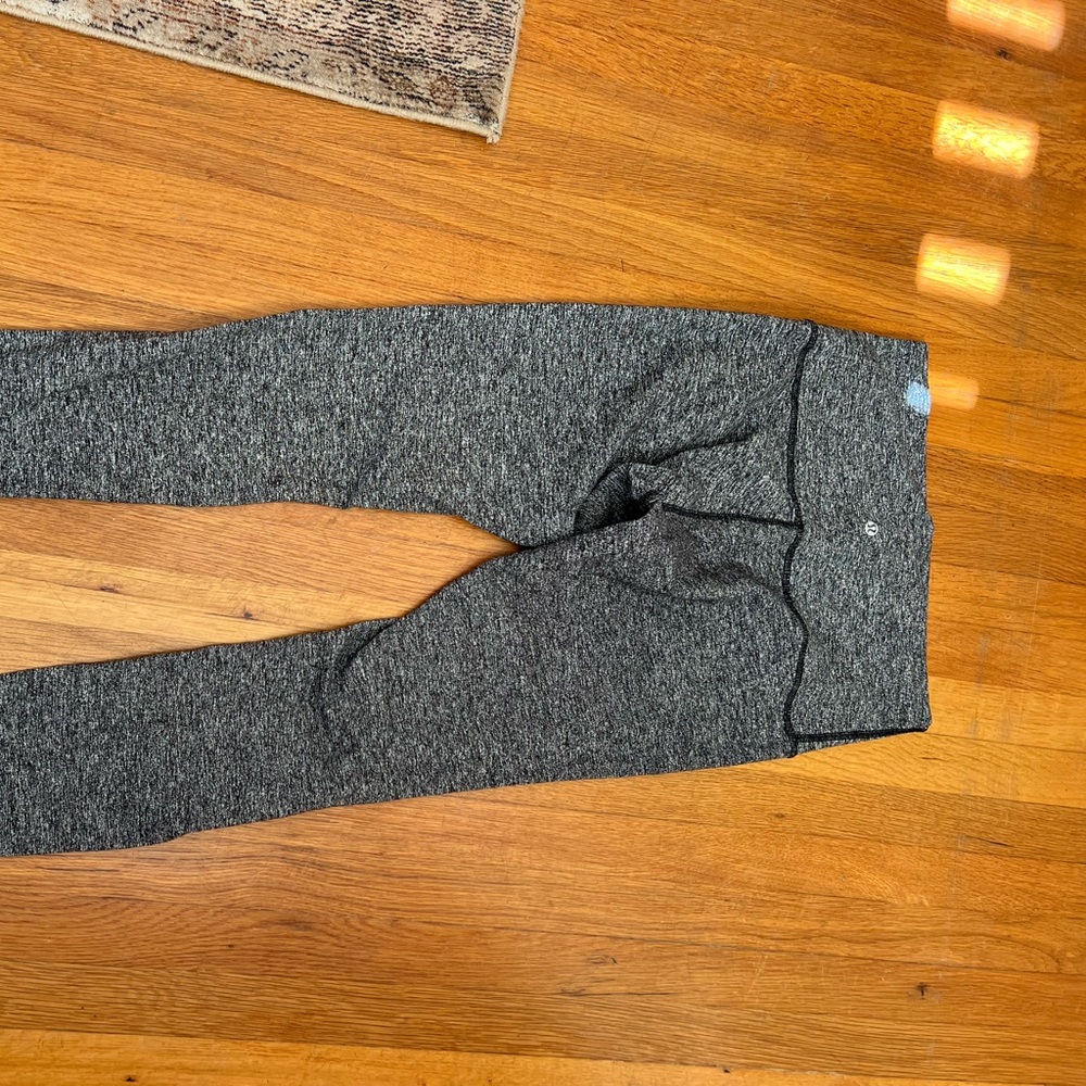 Grey lululemon leggings great condition